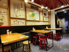 大堂-鸭得堡老鸭汤·鸭血粉丝(凤凰西街店)