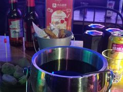 -UP嘻哈酒吧(粉巢店)