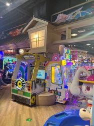 -卡通尼乐园(新达汇三林店)