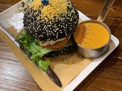 瀑布芝士牛肉汉堡-肥韬茶餐厅(南山mini店)