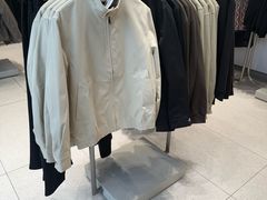 -URBAN REVIVO(七宝领展广场店)