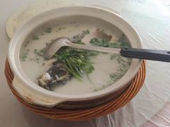 -天乐农家鱼头王(天目湖店)