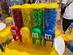 -m豆巧克力世界(上海世茂广场店)