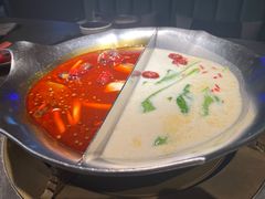台式麻辣锅-湊湊火锅·茶憩(杭州湖滨银泰in77店)