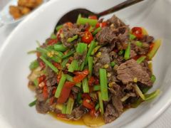 大炒黄牛肉-新李记 · 口味菜馆(南郊公园店)