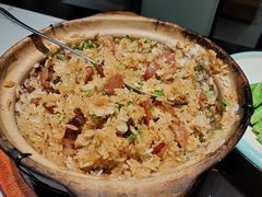 广东腊味煲仔饭-鼎记啫啫煲(数博万达店)