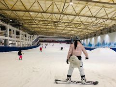 -乔波室内滑雪场