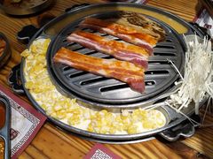 -青瓦炭韩潮烤肉(花园道店)