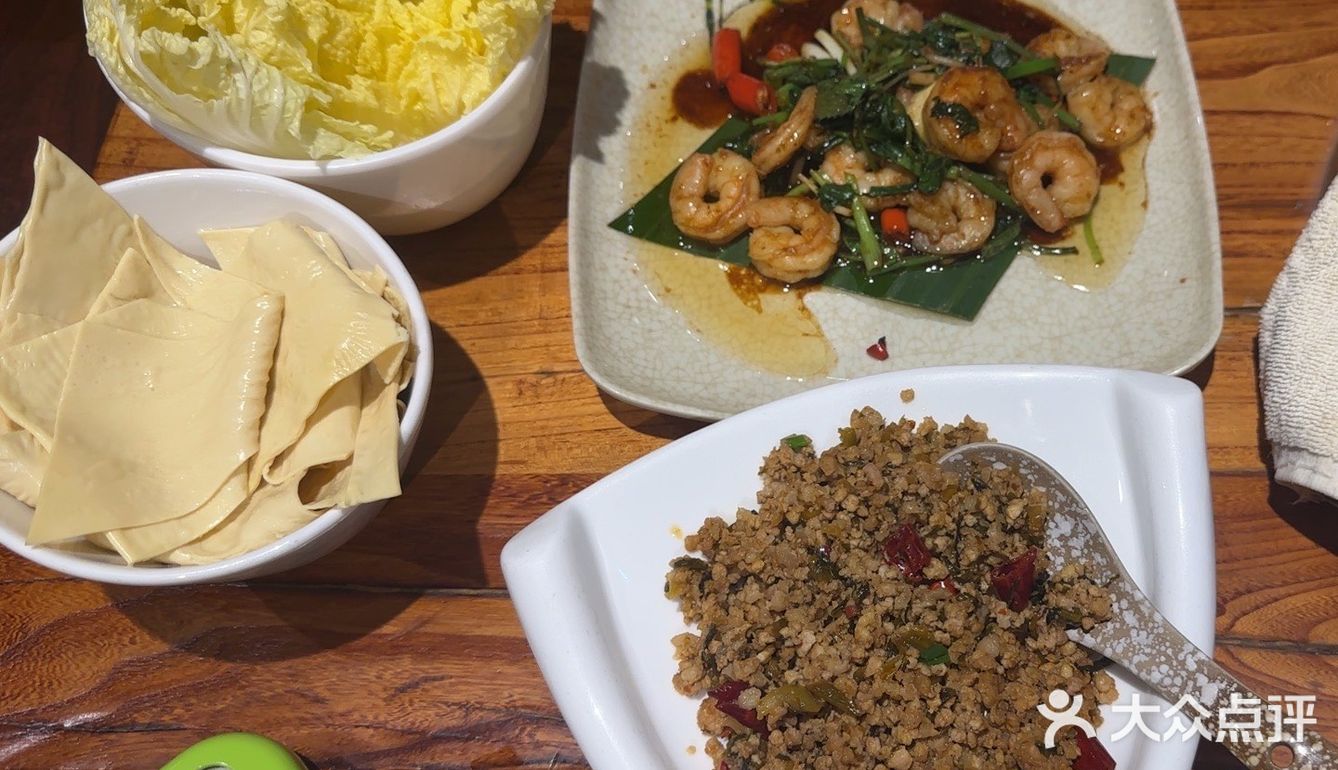 热腾腾的鱼汤好暖心