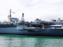 -中途岛号航空母舰博物馆