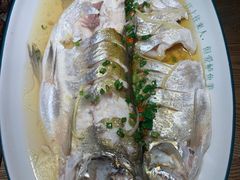 -蜜桃餐厅·伴山(湖滨商业街店)