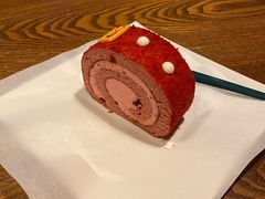 草莓红丝绒卷-星巴克(西安博乐里店)