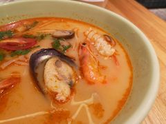 越式酸辣海鲜汤-米纸越南小馆(金鹰世界店)