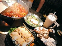 -湊湊火锅·茶憩(新中关购物中心店)