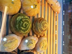 百香果面包-禾沐·轻食·面包·咖啡