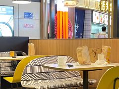 大堂-麦当劳(萧山国际机场T3航站楼店)