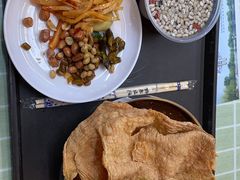-红鼻子桂林米粉(金唐新光界店)