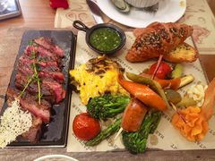 -Mark&Mars Restaurant