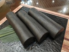 香滑黑芝麻卷-喜喜酒家·纯手工点心·粤菜