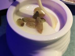 阿勒泰老酸奶-清真·卡德尔大叔新疆主题餐厅(龙汇路店)