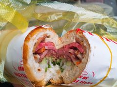 -Bánh Mì Huynh Hoa