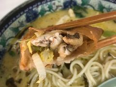 黄鱼春卷-明呈黄鱼面馆(斜土路店)