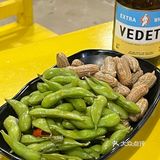 能让我放下手机的只有“辣家私厨”的小龙虾烧烤和啤酒啦[亲亲]‼️