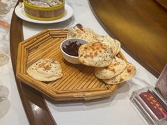 -梅花香里大酒店(郁金香路店)