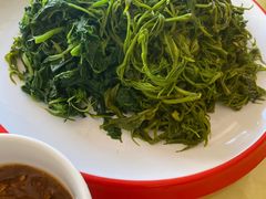 -华龙特色大骨鸡农家菜馆