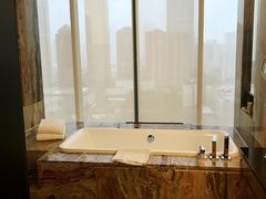 -广州天河希尔顿酒店