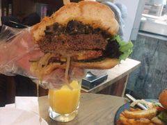 -HIGH FIVE哈福手工汉堡(桂林路店)