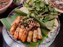 越式手卷拼盘-大头虾越式风味餐厅(光明广场店)