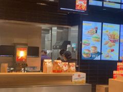 -麦当劳(中山公园龙之梦店)