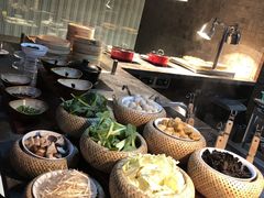 -BLU 全日制餐厅(上海安曼纳卓悦酒店)