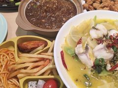 -吕氏疙瘩汤·海鲜新鲁菜(凯德mall新都心店)