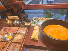 -银米·云南传统过桥米线(双廊黑金冠店)