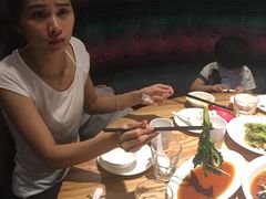 -新大咀港式茶餐厅(宝山万达店)