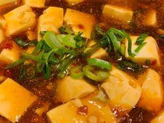 -穹六人间 people 6(岳阳路店)