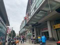 -东方巴黎购物广场
