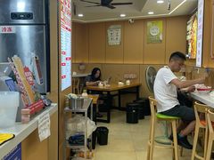 -叶伟胡辣壳面(两路口店)