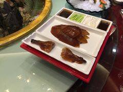 -王府井酒店(金桥港湾店)