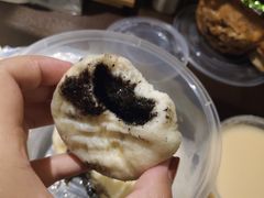 黑芝麻包-老陶包子铺(南大西南村店)
