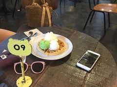 -莓园冰淇淋店