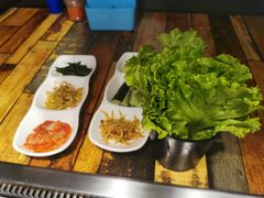 -小花猪韩式石板烤肉