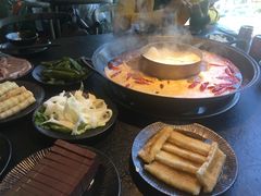 -渝涯重庆豆花老火锅(中赢国际店)