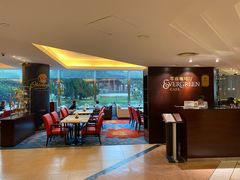 -亮马河饭店翠雅咖啡厅