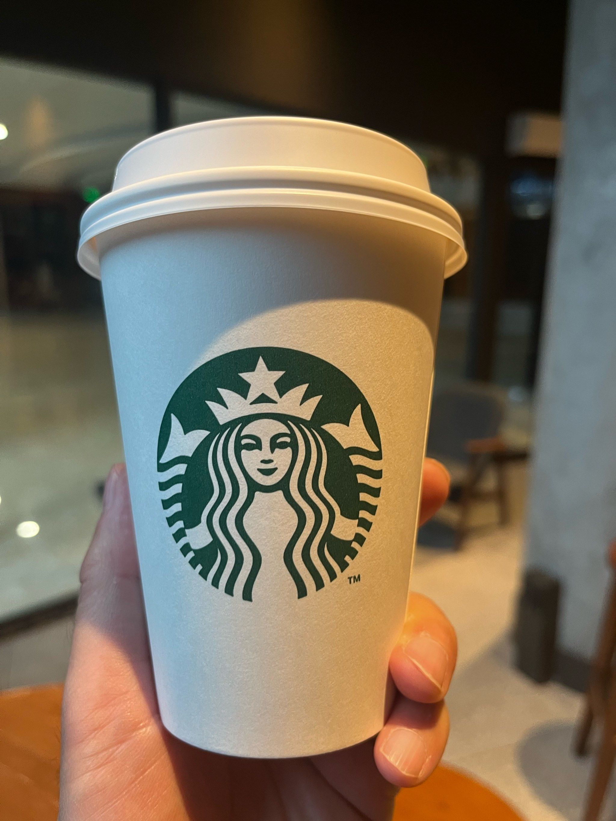 星巴克的小白杯和小绿杯
