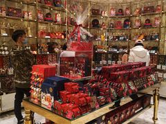 -VENCHI 闻绮(北京国贸商城店)