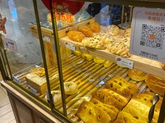 面包甜点陈列柜-BreadTalk面包新语·烘焙蛋糕(高德置地春广场店)