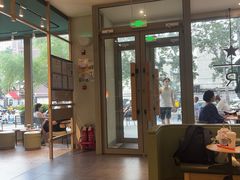 -星巴克臻选(华堂·新辰汇店)